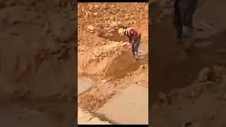 pengerjaan lantai kerja pondasi tapak