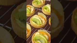 ميني تارت بالفواكه .. ولا أروع #تارت #تارتولات #فواكه #تحلية #حلوى #جرب_الوصفة