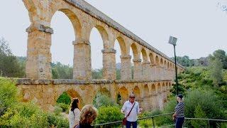 World's Best Tour Guides