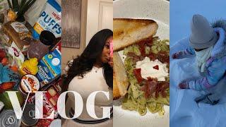 vlog! let’s reset…snowy days, cooking, cleaning, shipt deliveries & trying new styles!