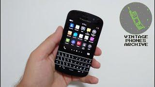 BlackBerry Q10 Mobile phone menu browse, ringtones, games, wallpapers