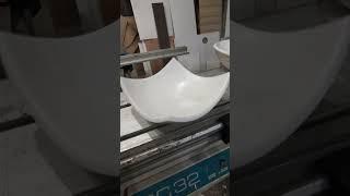 Тарелка из искусственного камня.