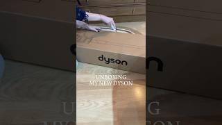 Unboxing the Dyson V15 