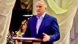 Олега Зубкова наградила за весомый вклад в сохранении природы Крыма!