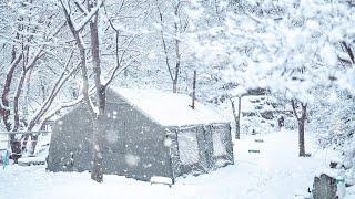 -16°C | SNOW and STORM Camping in AIR TENT that is more cosy and relaxing than home