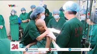 Sản phụ ung thư vú giai đoạn cuối, mổ ngồi để cứu con | VTV24