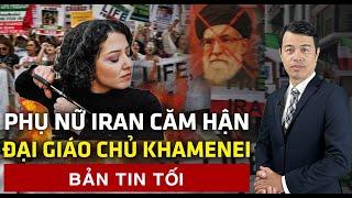 Phụ nữ Iran tháo khăn trùm đầu, kêu gọi Khamenei phải chết | 60 Giây Tinh Hoa TV
