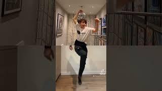 Left Right Dance With The Squash Monster #fypシ #funny #thesquashmonster #funnydance