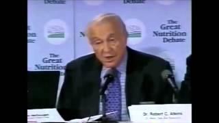 Dr. Robert C. Atkins Lecturing At The USDA Great Nutrition Debate, 2000