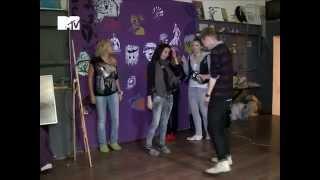 Настя Ковалёва и PERESTRELKI в  NEWSблоке на  MTV