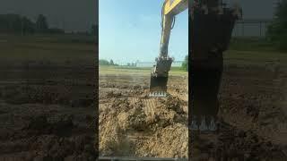 Should I hire more female operators? #heavyequipment #work #bluecollar #construction