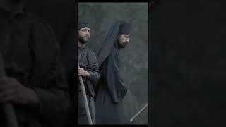 фильм "Монах и бес". Бог чудесным образом вернул монаха Иоанна назад на плоту