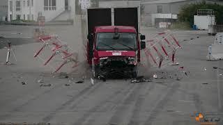 Crash test DAF LF vs. Mobile Blocker: IWA 14-1, N2A