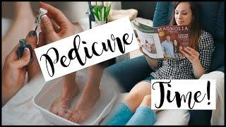 DIY PEDICURE AT HOME | HOW TO DO A PEDICURE!