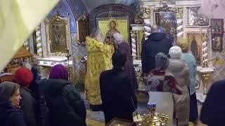 Молебен с акафистом Успению Пресвятой Богородицы. Храм Успения в Путинках.