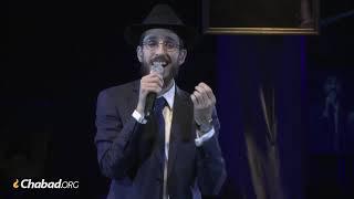 Simche Friedman Sings "Hinei Ma Tov"