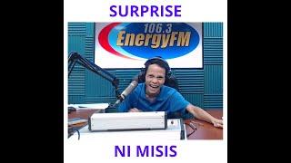 Na-surprise si Misis 