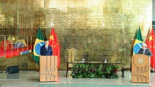 Chinese and Brazilian presidents jointly meet the press