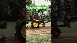 2 big cylinder John Deere #tractorpulling #truckpulling #shorts #johndeere #antiquetractor