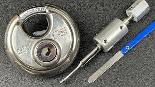 An unusual Baton Diskus with a Abloy Profile style keyway picked