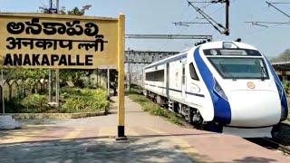 VANDE BHARATH EXPRESS TRAIL RUN CROSSING ANAKAPALLE RAILWAY STATION 11-01-2023