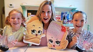 Smoothie Challenge w/ Shopkins Real Littles Toys!