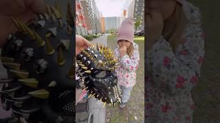 Папина игрушка дочке подойдёт ￼#дочка #папаидочка #дети #детииродители #папка #подарокдевочке #череп