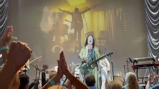 TODD RUNDGREN Encore EVRYBODY With Audience Participating After Band Intros In Clearwater 10/25/2021