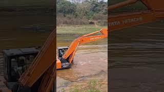 TATA HITACHI || JCB জলে ডুবে যাচ্ছে  || FUNNY VIDEO  #jcb #jcbvideo #village #viralvideo