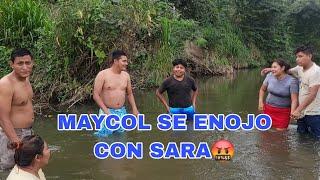 SARA ya se cree JEFA y MAYCOL le pela la cara en pleno video