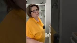 Типичная ванная комната в США #уборка #клиннинг