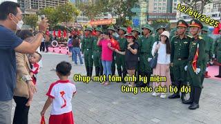 XONG BUỔI TẬP LÀ GIAO LƯU CHỤP ẢNH CÙNG CÁC CHÚ BỘ ĐỘI