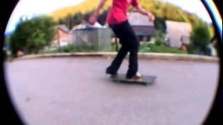 Miha Sporiš some flatground tricks