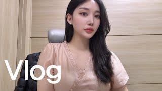 vlog)직장인 브이로그 | 비서 | 짧막 후기 방출| EAAH•이아 블라우스 | 점메추•게장 정식, 야채곱창, 두부면 샐러드, 콜렉티보, 미니 맘모스빵, 비서브이로그, 일상