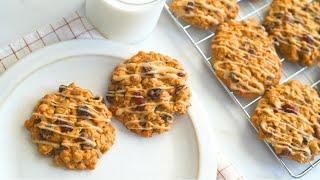 Soft and Chewy Maple Oatmeal Cookies Recipe