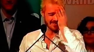 Daniel Johns accepts award drunk as a skunk (R.I.P Silverchair)