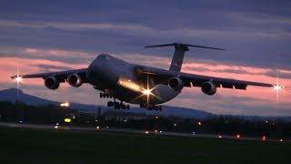 Lockheed C-5M Super Galaxy - Landing