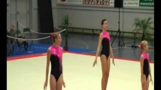 Gymclub Tienen - Kapellen- 201110 Rozanne-Kathleen-Justine.avi