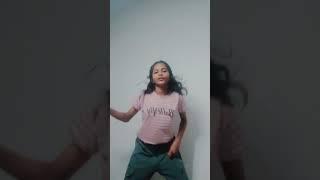#cover #kpop # Section e #remix #trandingshorts #Dance video #Nandhu vibe girl ...