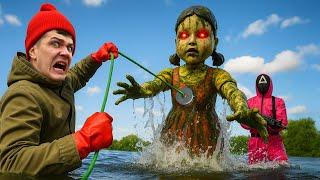 Found SQUID GAME DOLL Underwater While Magnet Fishing!