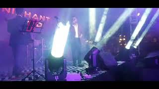 live artist setup with saphy lighting