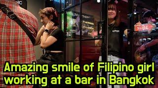 Amazing smile of Filipino waitress working in Bangkok Ep.2, She was not a gold digger