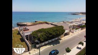 Villa in vendita sulla spiaggia accanto al mare in Salento non abusiva dimora pugliese da acquistare