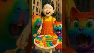 Talking Tom and Squid and Capybara eat strange food