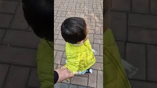 #24개월아기 #두돌 #두돌아기 #하원길 #대답 #네 #말잘는 #육아기록 #육아일기 #육아일상