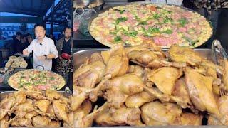 A Kind Chinese Guy Cook Free Meals / Chicken Noodles for the old on the Street in the Countryside