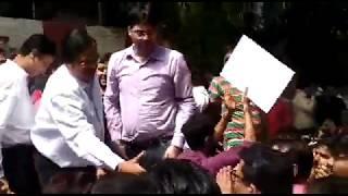 Vinod Gupta (VG sir) denied handshake by Parveen Sharma sir!