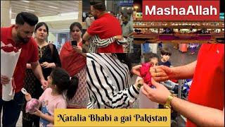 Natalia Bhabi a gai Pakistan || Mohsin Ki khushi Mashallah || Airport gay Hum Bhabi ko leny