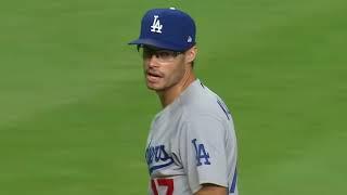 Benches clear after Joe Kelly strikes out Correa