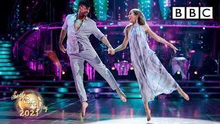 Rose Ayling-Ellis and Giovanni Pernice dance Couple's Choice  BBC Strictly 2021